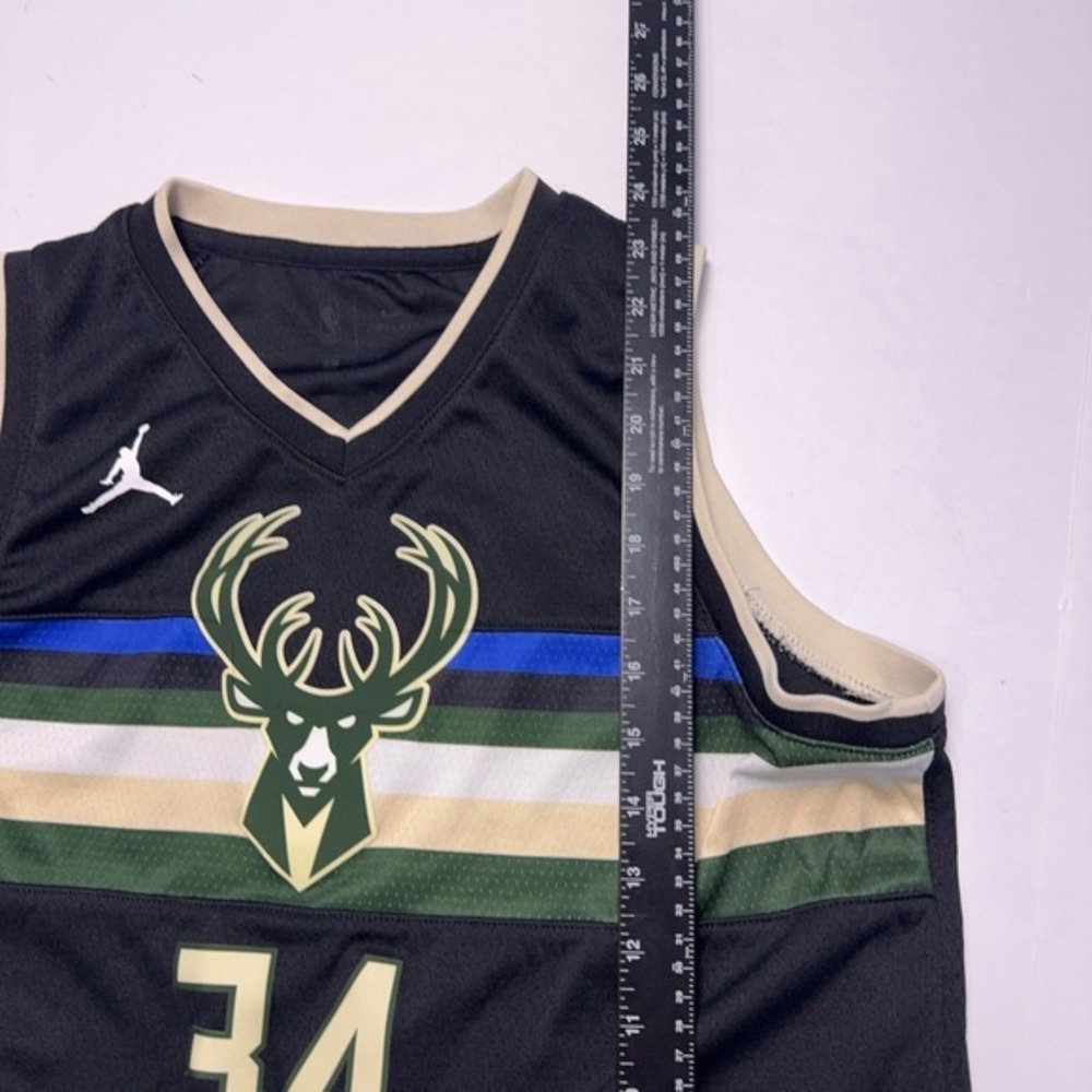 Jordan Milwaukee Bucks Giannis Antetokounmpo NBA Jersey Black Youth Size L Nike - Picture 8 of 9